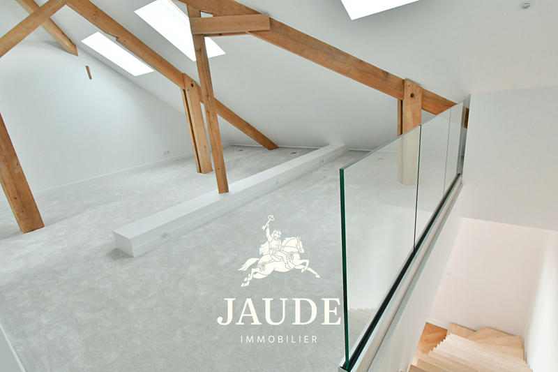 Appartement - 202 m² - 5 pièces