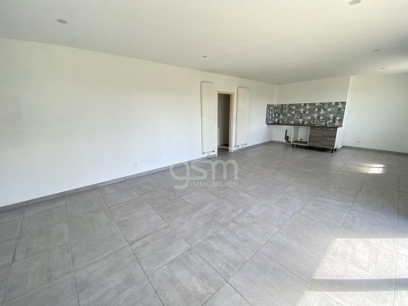 Maison traditionnelle - 99 m² - 4 pièces