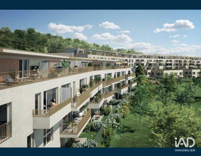 Appartement - 87 m² - 4 pièces