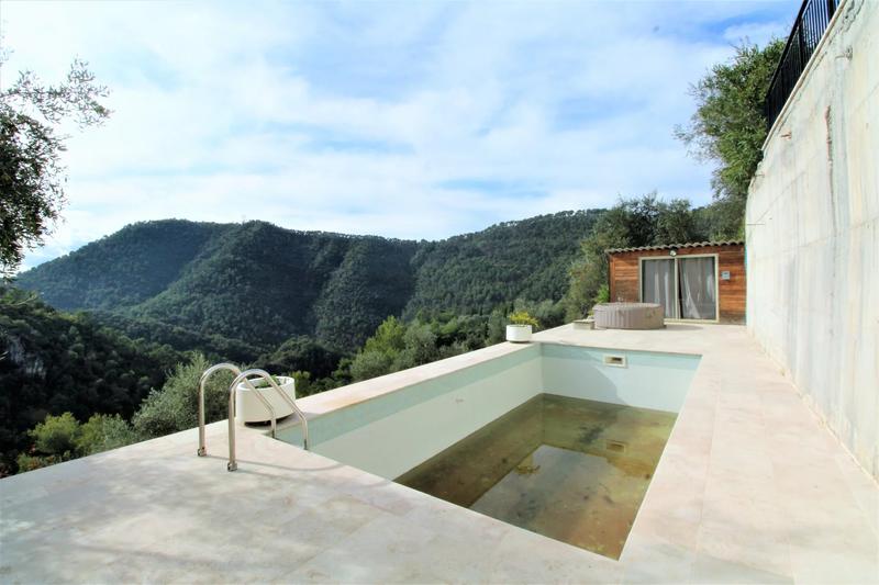 Appartement - 131 m² - 4 pièces