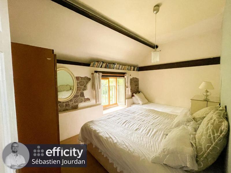 Maison - 448 m² - 19 pièces