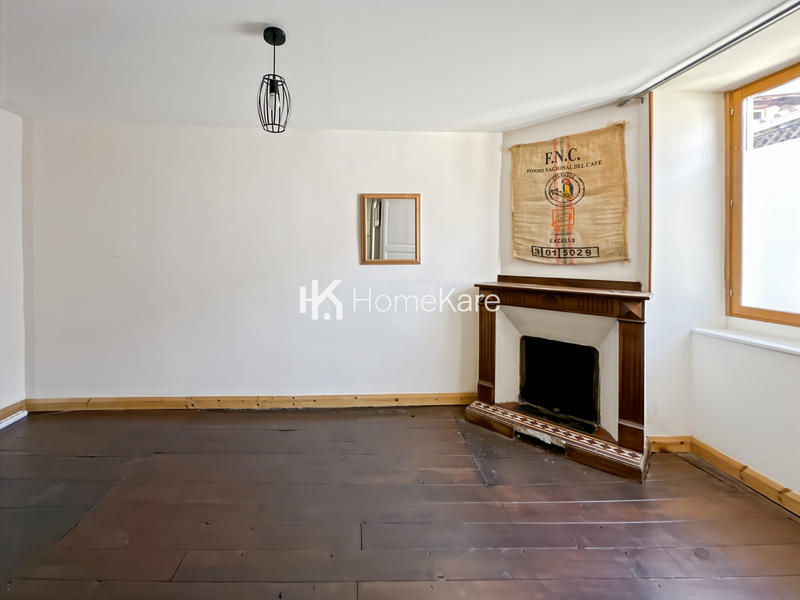 Maison - 180 m² - 6 pièces