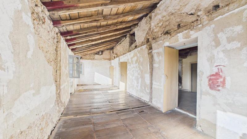 Maison - 293 m² - 10 pièces