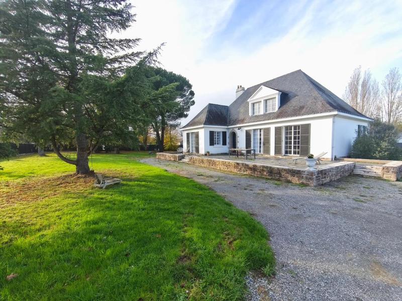 Maison - 150 m² - 6 pièces