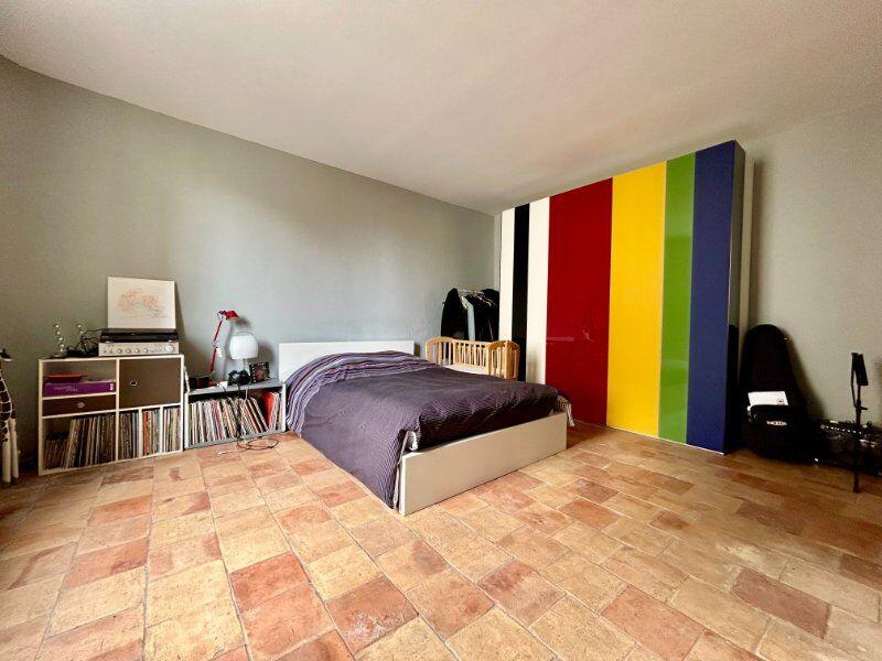 Maison - 280 m² - 8 pièces