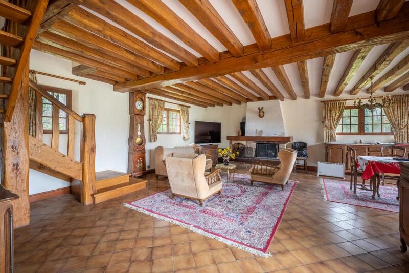 Chaumière - 150 m² - 5 pièces