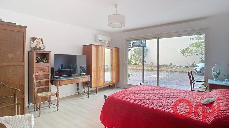 Maison - 184 m² - 6 pièces