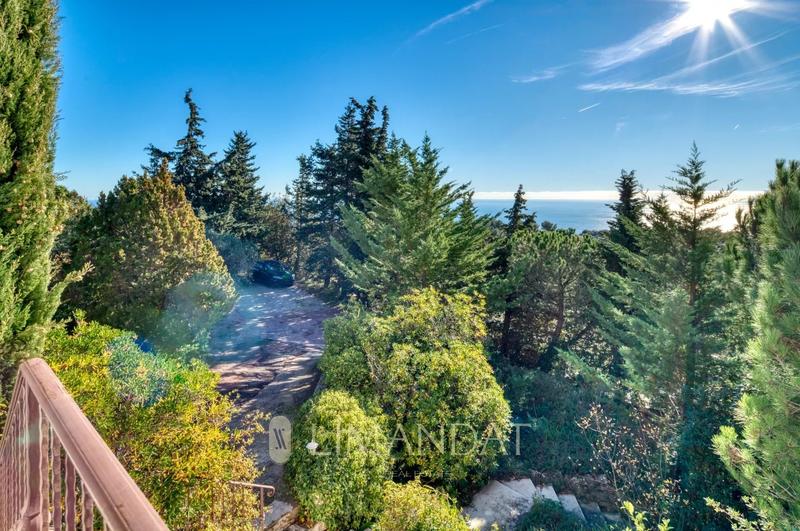 Villa - 178 m² - 6 pièces