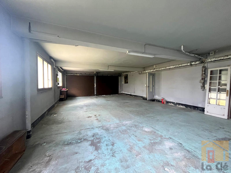 Maison - 180 m² - 6 pièces