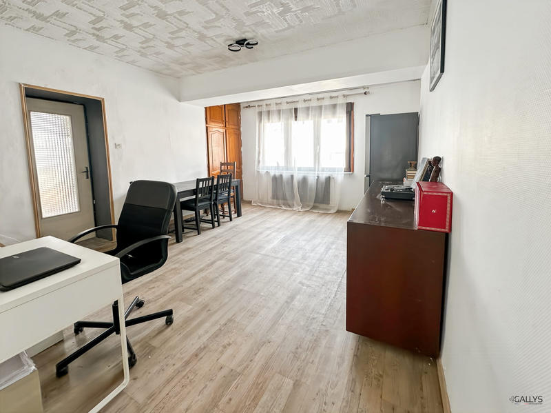 Appartement - 90 m² - 5 pièces