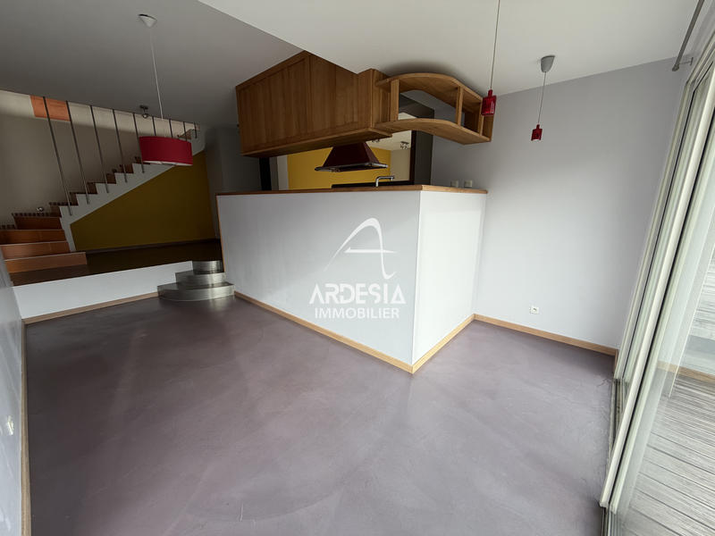 Maison - 136 m² - 4 pièces