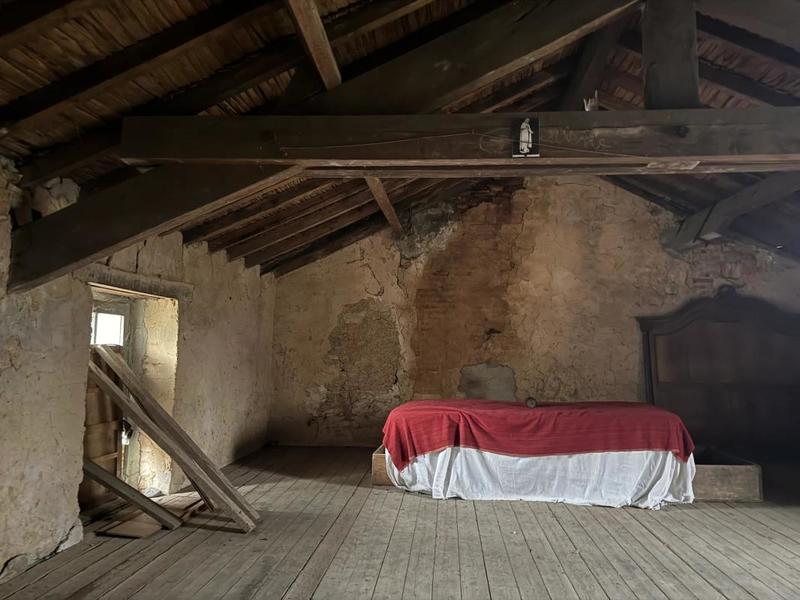 Propriété - 230 m² - 8 pièces