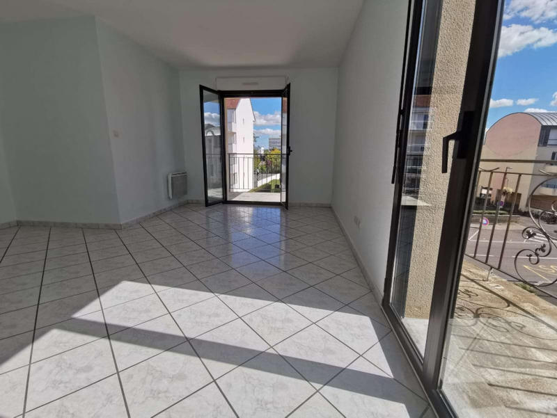 Appartement - 90 m² - 5 pièces