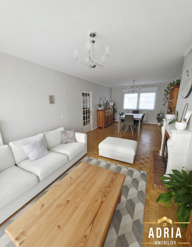 Maison - 127 m² - 5 pièces