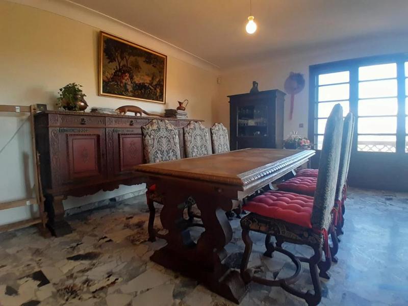 Maison - 264 m² - 8 pièces