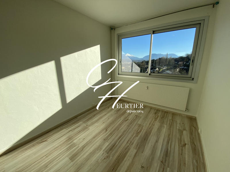 Appartement - 79 m² - 3 pièces