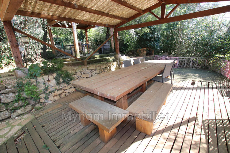 Maison - 142 m² - 4 pièces