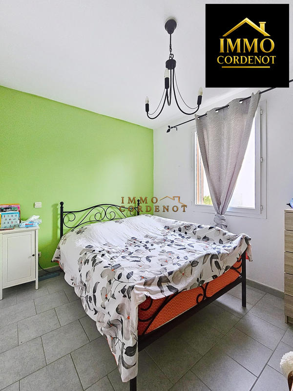 Villa - 90 m² - 4 pièces