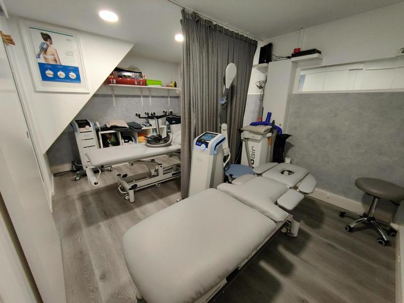 Local commercial - 113 m² - 5 pièces