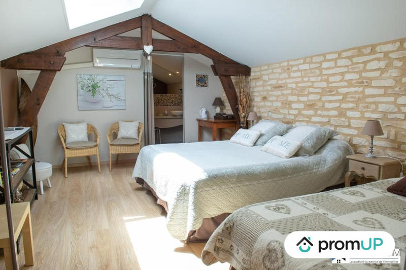 Maison ancienne - 222 m² - 8 pièces