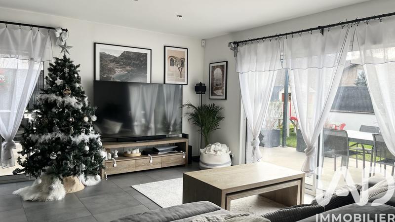 Maison - 96 m² - 5 pièces