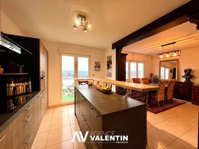 Maison - 83 m² - 4 pièces