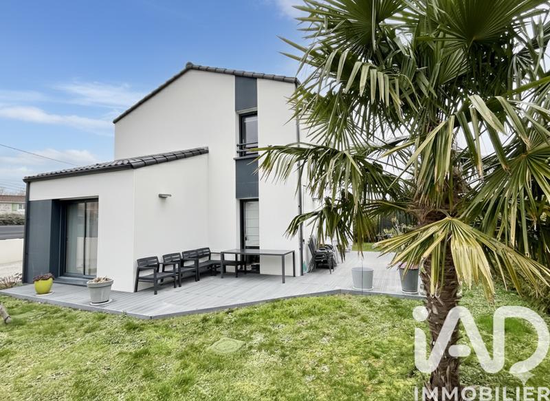 Maison - 104 m² - 6 pièces