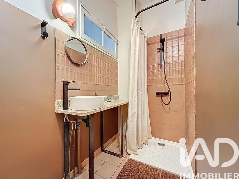 Maison - 225 m² - 9 pièces