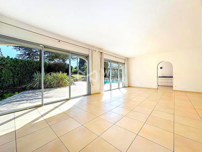 Villa - 170 m² - 5 pièces