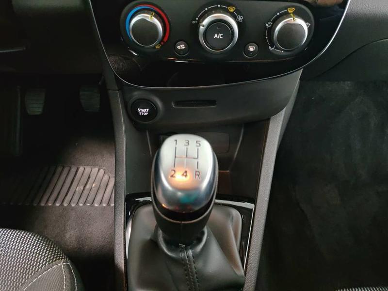 Renault Clio IV Business dCi 75 - 18