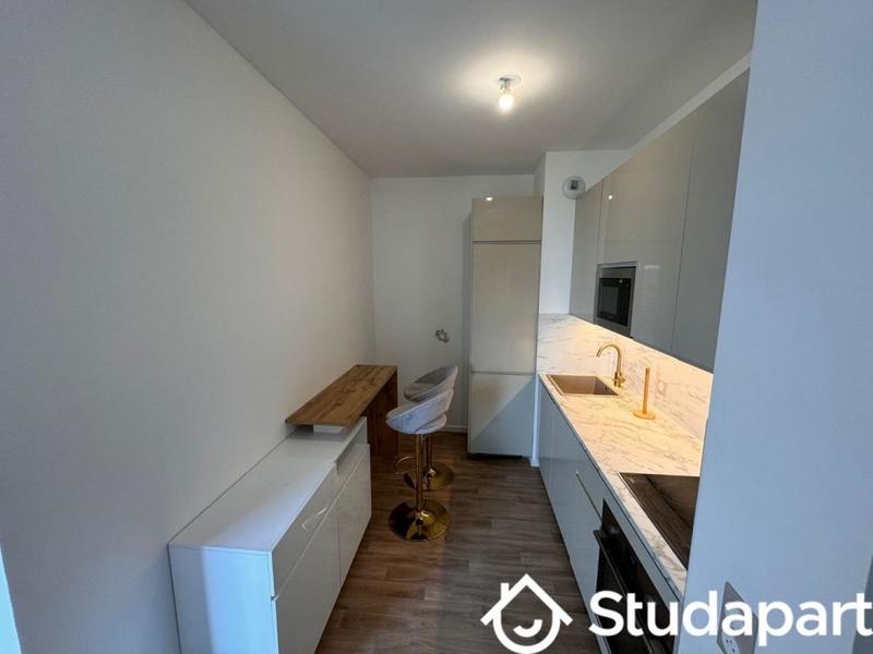 Chambre - 11 m² - 1 pièce