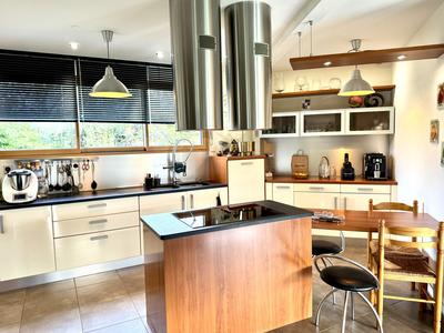 Maison contemporaine - 260 m² - 8 pièces