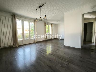 Maison - 65 m² - 4 pièces