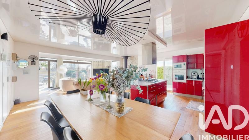 Maison - 175 m² - 7 pièces