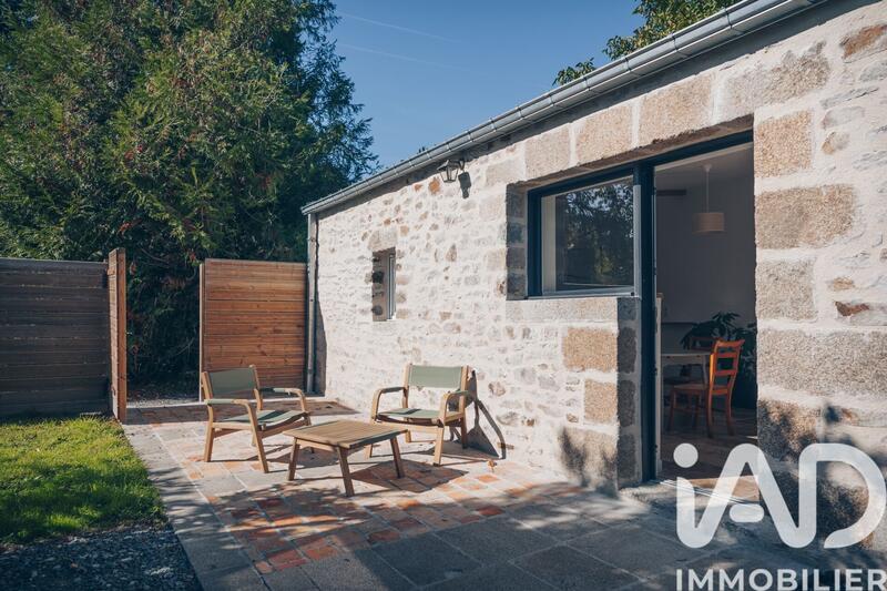 Maison - 328 m² - 12 pièces