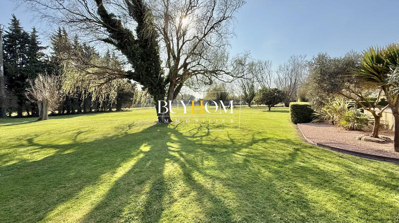 Maison - 215 m² - 7 pièces