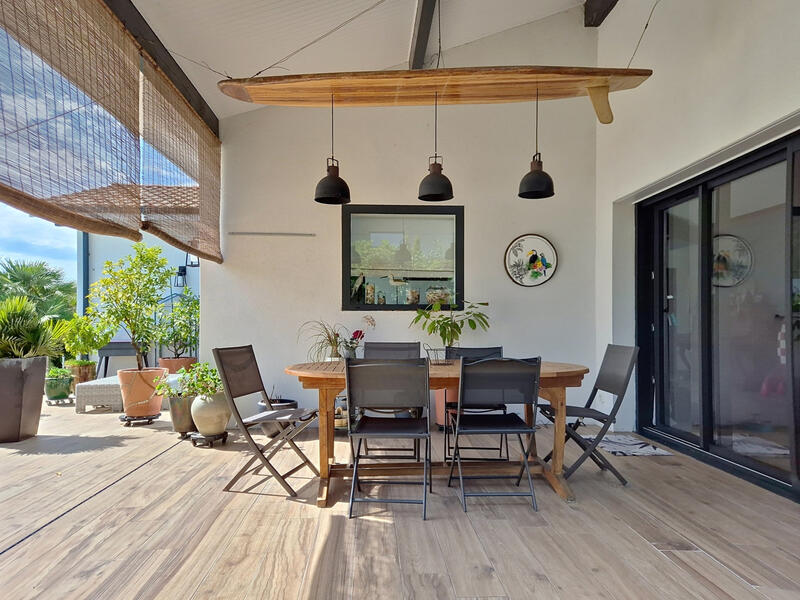 Maison - 184 m² - 7 pièces