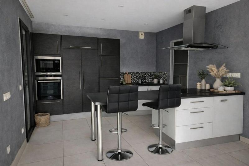 Maison - 130 m² - 7 pièces