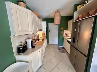 Appartement - 90 m² - 3 pièces