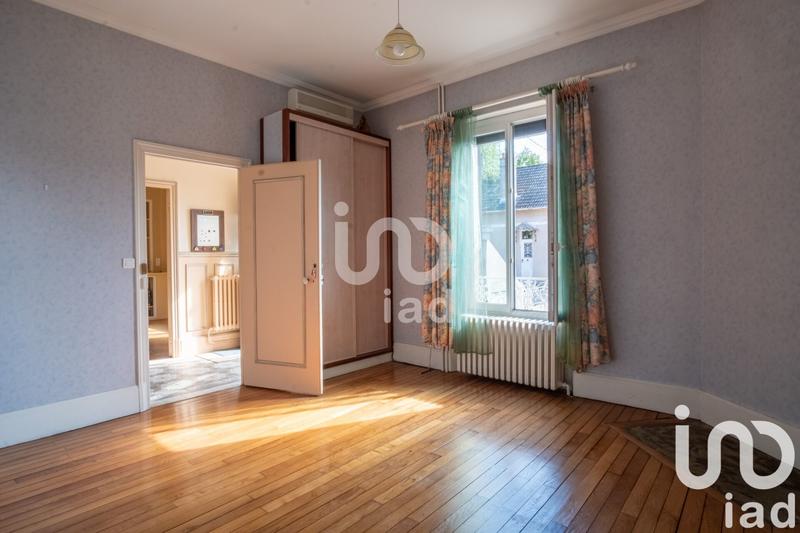 Maison - 165 m² - 9 pièces