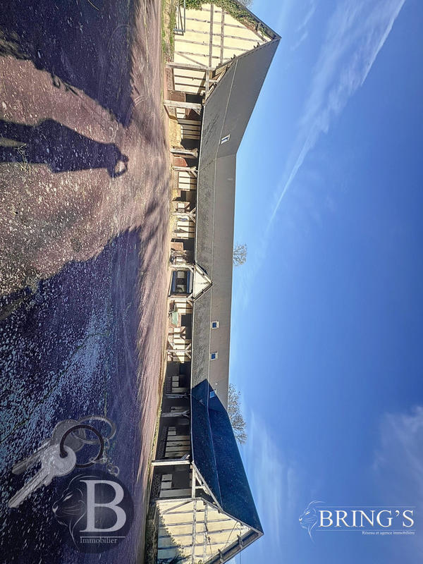 Maison - 200 m² - 6 pièces