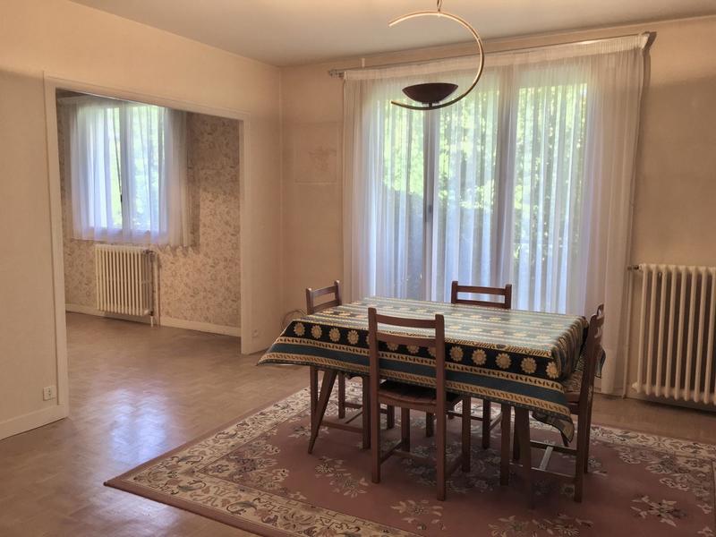 Maison - 95 m² - 5 pièces