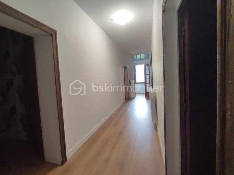 Corps de ferme - 315 m² - 10 pièces