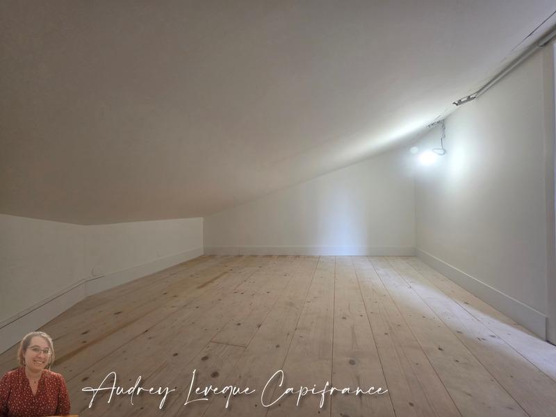 Maison - 203 m² - 6 pièces