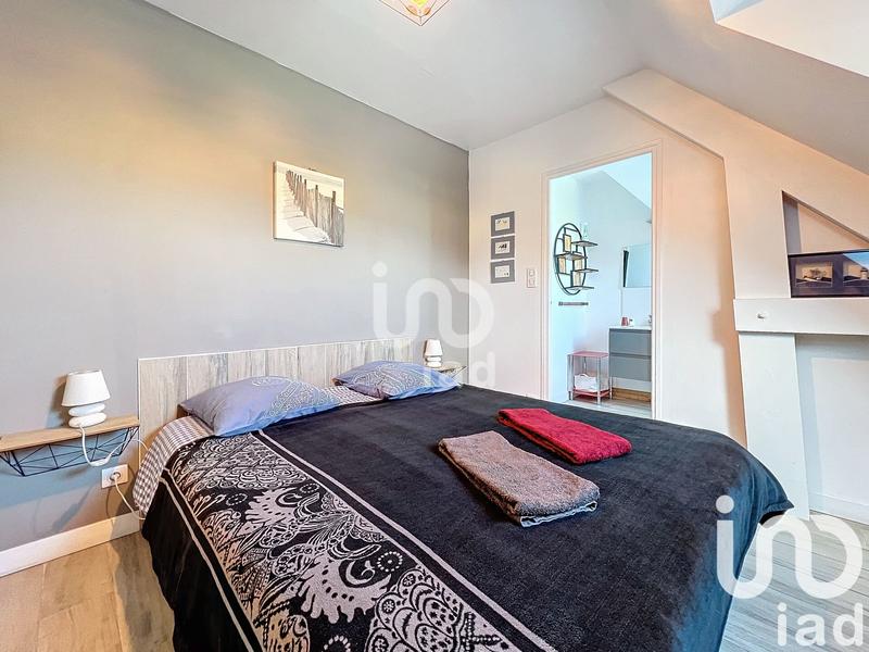 Maison - 280 m² - 8 pièces