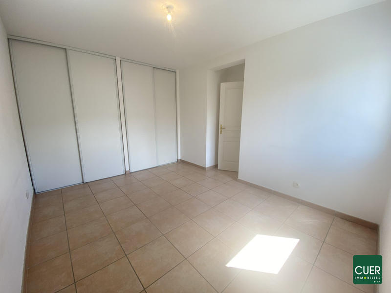 Appartement - 81 m² - 3 pièces