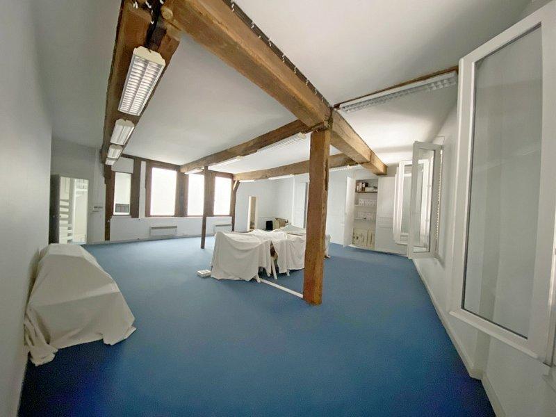 Maison - 463 m² - 10 pièces