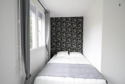 Chambre - 12 m² - 4 pièces
