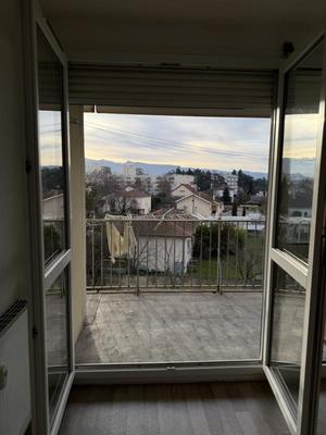 Appartement - 94 m² - 5 pièces