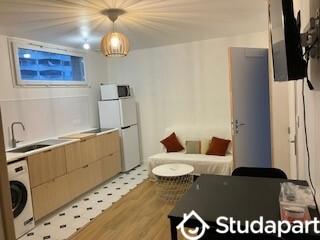 Chambre - 12 m² - 1 pièce